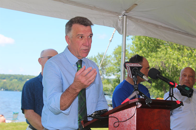 Governor Scott and dignitaries presenting the NEW aeration system - Larry Myott Photo